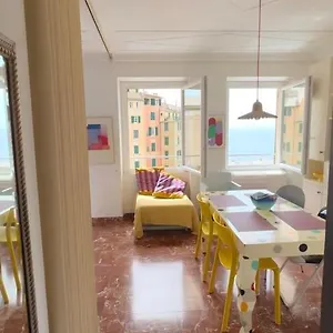 https://attico-sul-porticciolo-antico-di-camogli.hotelitalianriviera.com